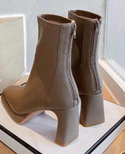 【動画あり】美ラインヒールシンプルショートブーツ　２色＆２種展開 - select store mirror me【動画あり】美ラインヒールシンプルショートブーツ　２色＆２種展開163195201mirror meselect store mirror me163195201ベージュ(裏地レザー) 22cm