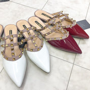 ＜レッド23.5cm１点即納可能＞スタッズリベットフラットシューズ　５色展開 - select store mirror me＜レッド23.5cm１点即納可能＞スタッズリベットフラットシューズ　５色展開167118826mirror meselect store mirror me167118826ホワイト×22.5cm