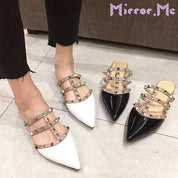 ＜レッド23.5cm１点即納可能＞スタッズリベットフラットシューズ　５色展開 - select store mirror me＜レッド23.5cm１点即納可能＞スタッズリベットフラットシューズ　５色展開167118826mirror meselect store mirror me167118826ホワイト×22.5cm