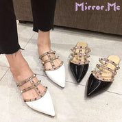 ＜レッド23.5cm１点即納可能＞スタッズリベットフラットシューズ　５色展開 - select store mirror me＜レッド23.5cm１点即納可能＞スタッズリベットフラットシューズ　５色展開167118826mirror meselect store mirror me167118826ホワイト×22.5cm