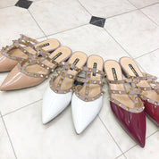 ＜レッド23.5cm１点即納可能＞スタッズリベットフラットシューズ　５色展開 - select store mirror me＜レッド23.5cm１点即納可能＞スタッズリベットフラットシューズ　５色展開167118826mirror meselect store mirror me167118826ホワイト×22.5cm