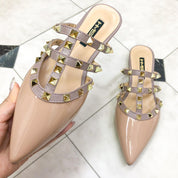 ＜レッド23.5cm１点即納可能＞スタッズリベットフラットシューズ　５色展開 - select store mirror me＜レッド23.5cm１点即納可能＞スタッズリベットフラットシューズ　５色展開167118826mirror meselect store mirror me167118826ホワイト×22.5cm