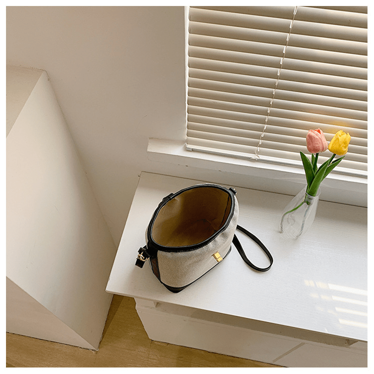 【2wayキャンバスショルダーバッグ】 - select store mirror me【2wayキャンバスショルダーバッグ】select store mirror meselect store mirror me0337c2cbc22c34198e6a43b40bb07db8ブラック