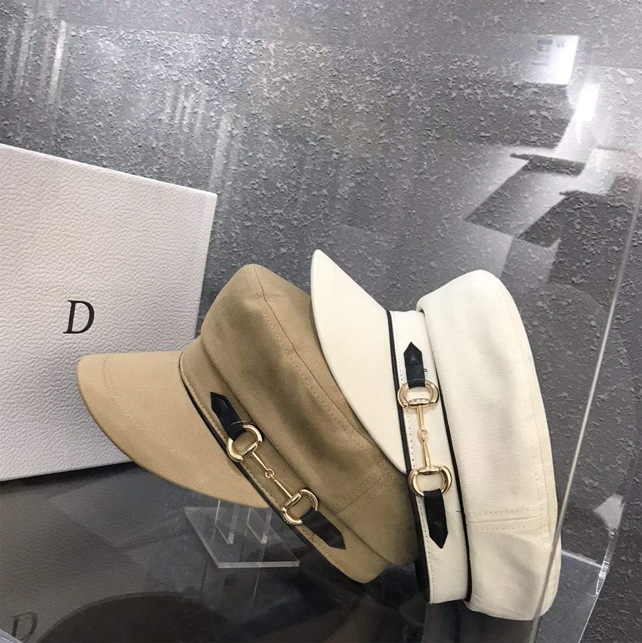 【動画あり】ゴールドバックルコットンキャスケット　３色展開 - select store mirror me【動画あり】ゴールドバックルコットンキャスケット　３色展開108233290mirror meselect store mirror me108233290ホワイト