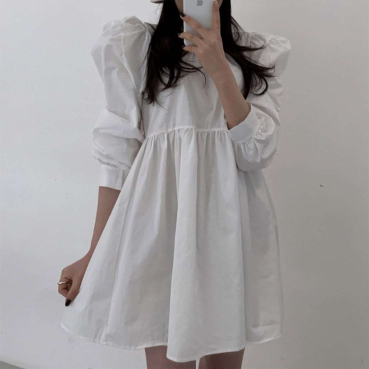 パフスリーブハイネックミニ丈ワンピース　３色展開 - select store mirror meパフスリーブハイネックミニ丈ワンピース　３色展開111495318mirror meselect store mirror me111495318ホワイト