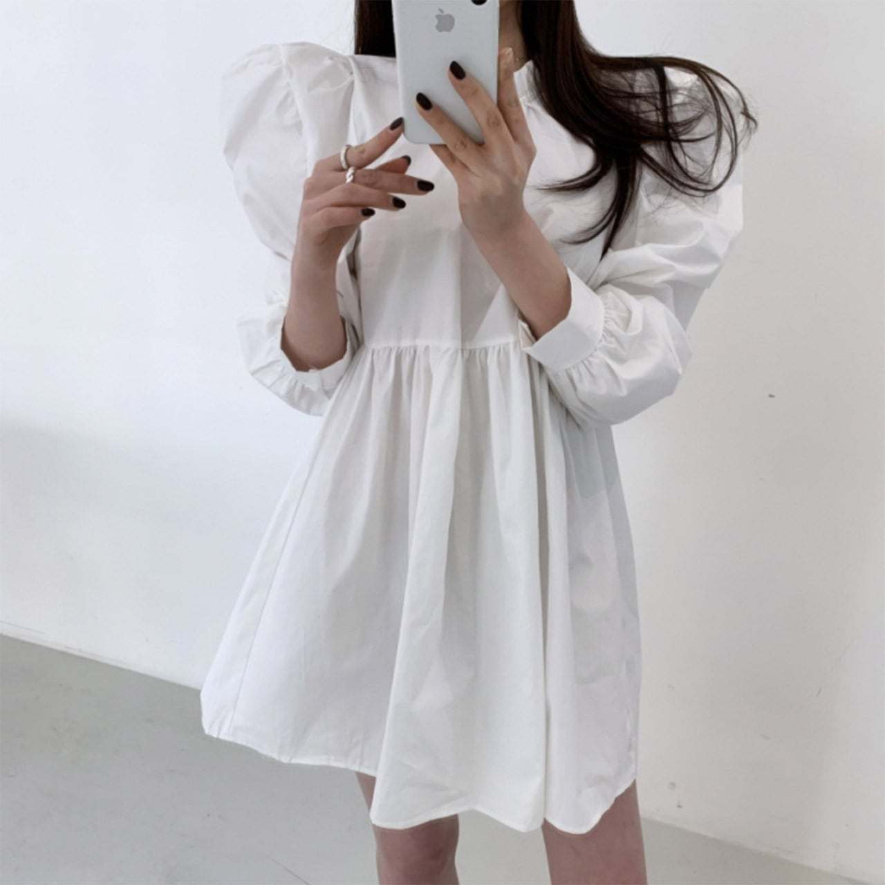 パフスリーブハイネックミニ丈ワンピース　３色展開 - select store mirror meパフスリーブハイネックミニ丈ワンピース　３色展開111495318mirror meselect store mirror me111495318ホワイト