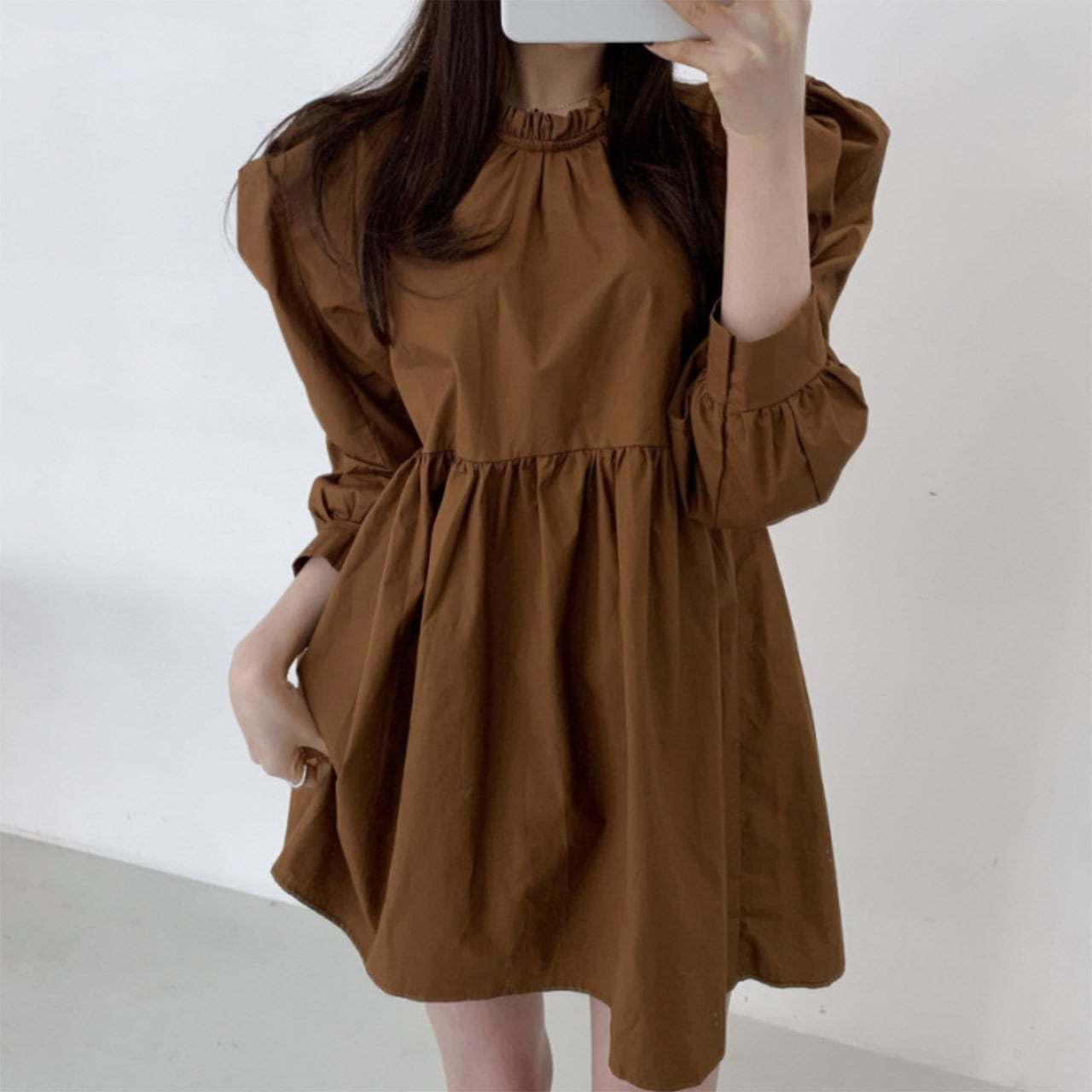 パフスリーブハイネックミニ丈ワンピース　３色展開 - select store mirror meパフスリーブハイネックミニ丈ワンピース　３色展開111495318mirror meselect store mirror me111495318ホワイト