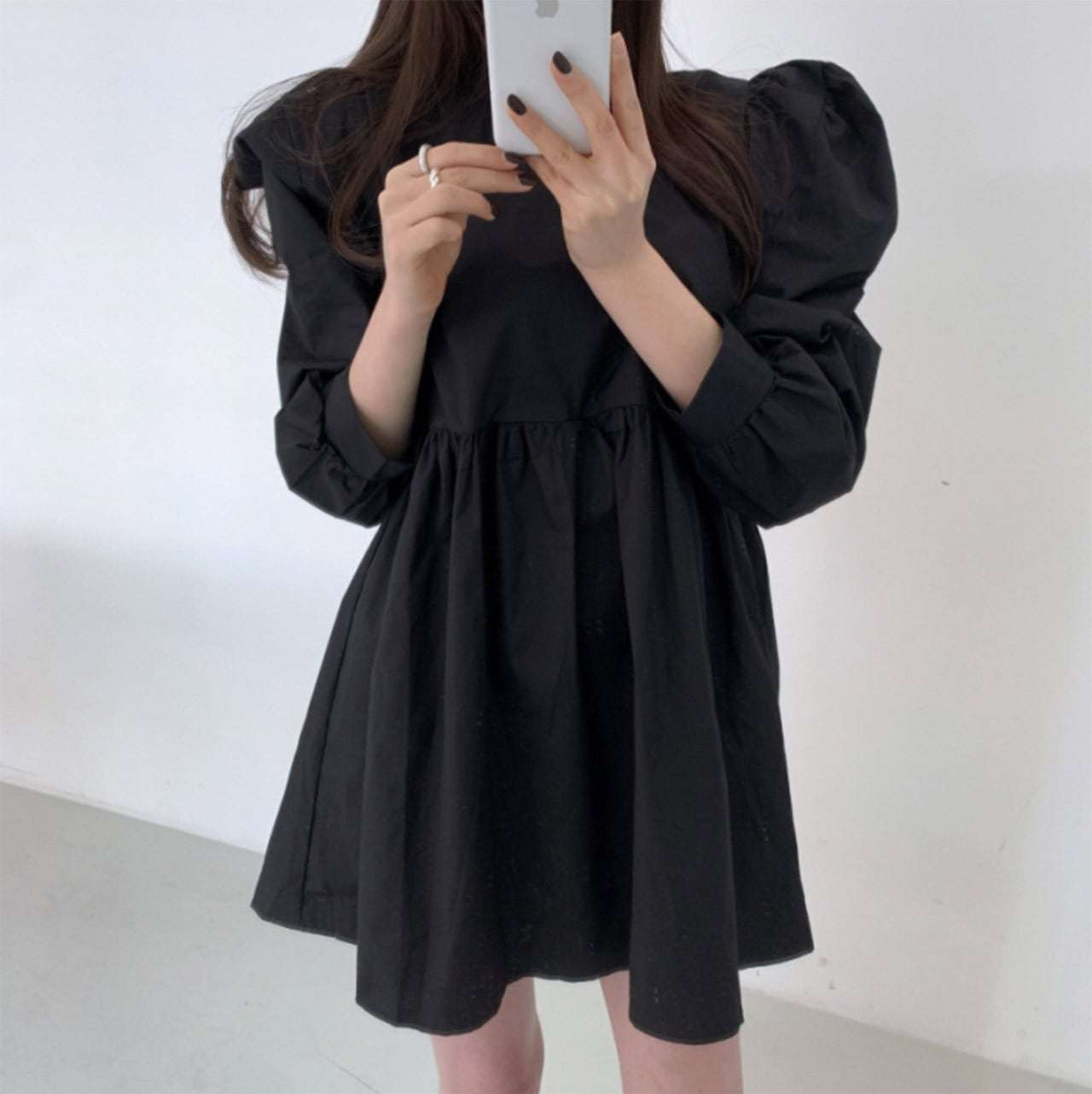 パフスリーブハイネックミニ丈ワンピース　３色展開 - select store mirror meパフスリーブハイネックミニ丈ワンピース　３色展開111495318mirror meselect store mirror me111495318ホワイト