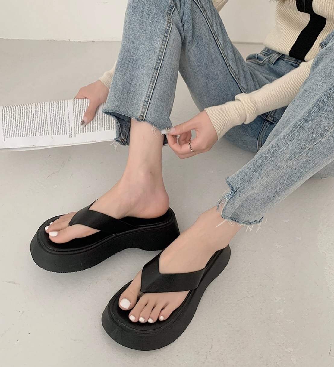 ＜防水加工！＞【動画あり】厚底ラウンドトゥビーチサンダル　３色展開 - select store mirror me＜防水加工！＞【動画あり】厚底ラウンドトゥビーチサンダル　３色展開125210544mirror meselect store mirror me125210544ホワイト 22.5cm