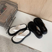 ＜防水加工！＞【動画あり】厚底ラウンドトゥビーチサンダル　３色展開 - select store mirror me＜防水加工！＞【動画あり】厚底ラウンドトゥビーチサンダル　３色展開125210544mirror meselect store mirror me125210544ホワイト 22.5cm