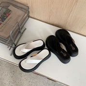 ＜防水加工！＞【動画あり】厚底ラウンドトゥビーチサンダル　３色展開 - select store mirror me＜防水加工！＞【動画あり】厚底ラウンドトゥビーチサンダル　３色展開125210544mirror meselect store mirror me125210544ホワイト 22.5cm