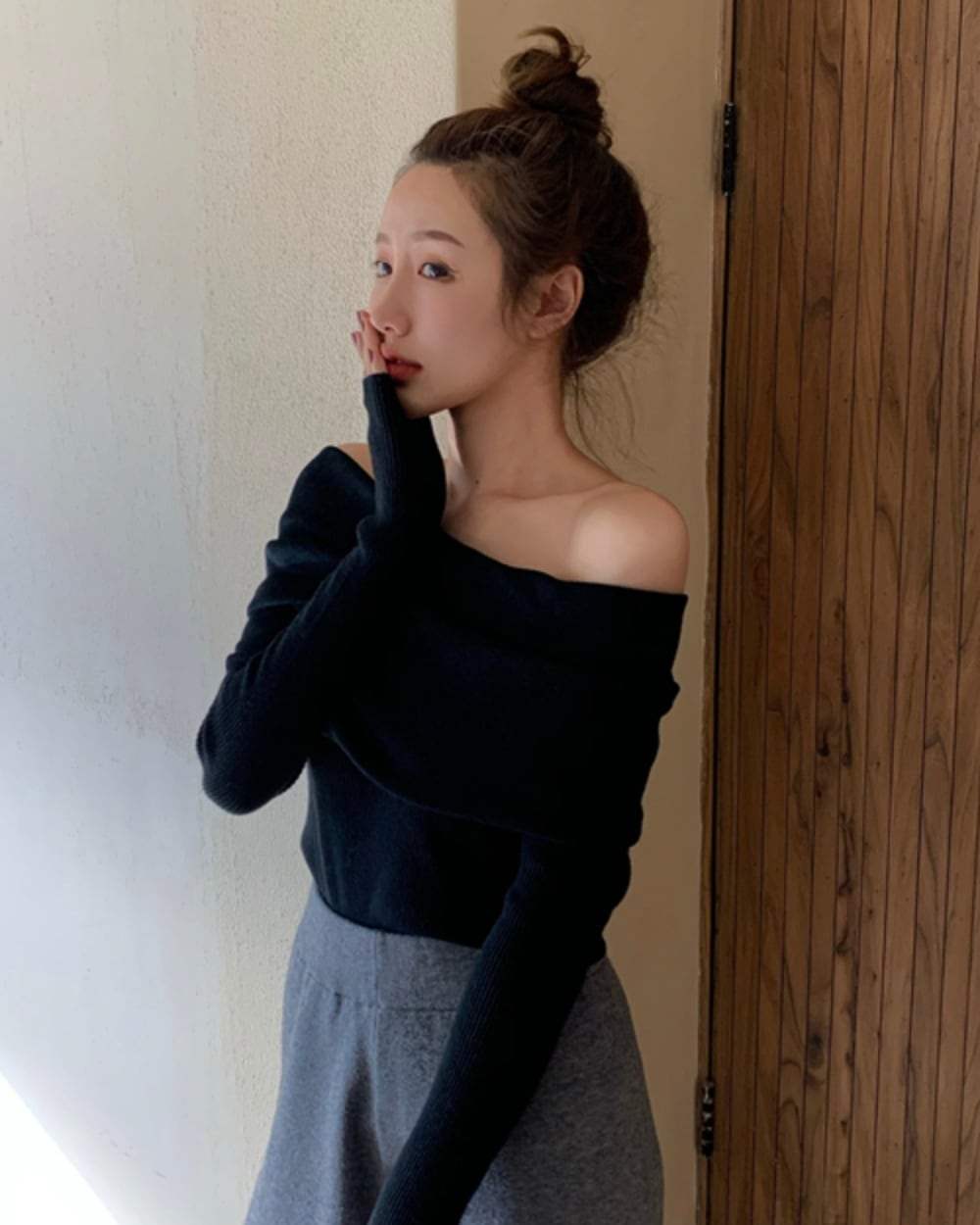 【動画あり】セクシーオフショルダーロングスリーブニット　３色展開 - select store mirror me【動画あり】セクシーオフショルダーロングスリーブニット　３色展開147047180mirror meselect store mirror me147047180ベージュ