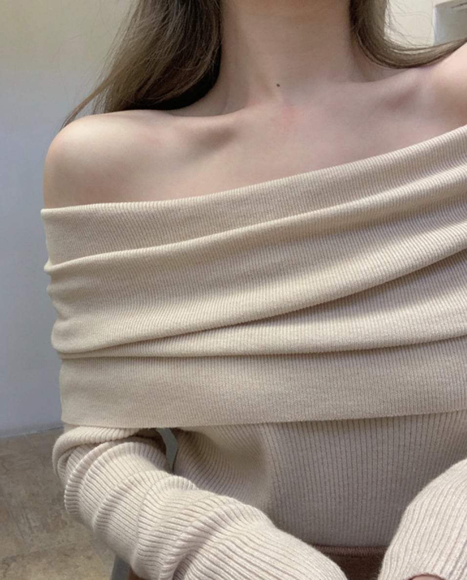 【動画あり】セクシーオフショルダーロングスリーブニット　３色展開 - select store mirror me【動画あり】セクシーオフショルダーロングスリーブニット　３色展開147047180mirror meselect store mirror me147047180ベージュ