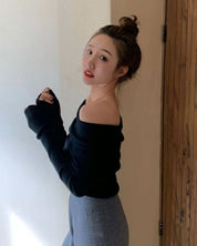 【動画あり】セクシーオフショルダーロングスリーブニット　３色展開 - select store mirror me【動画あり】セクシーオフショルダーロングスリーブニット　３色展開147047180mirror meselect store mirror me147047180ベージュ