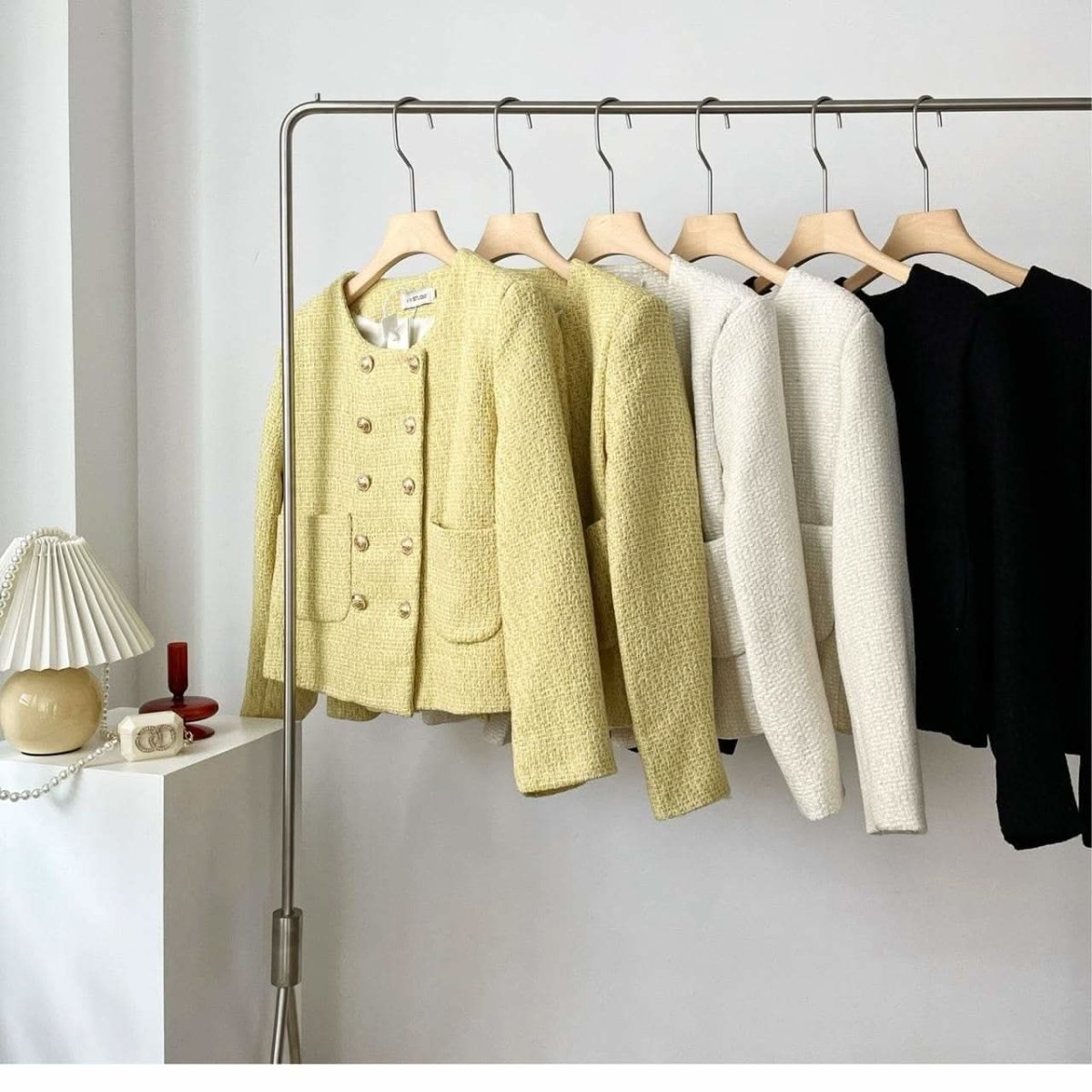 【動画あり】ツイードダブルボタンノーカラージャケット　３色展開 - select store mirror me【動画あり】ツイードダブルボタンノーカラージャケット　３色展開187757015mirror meselect store mirror me187757015ホワイトS