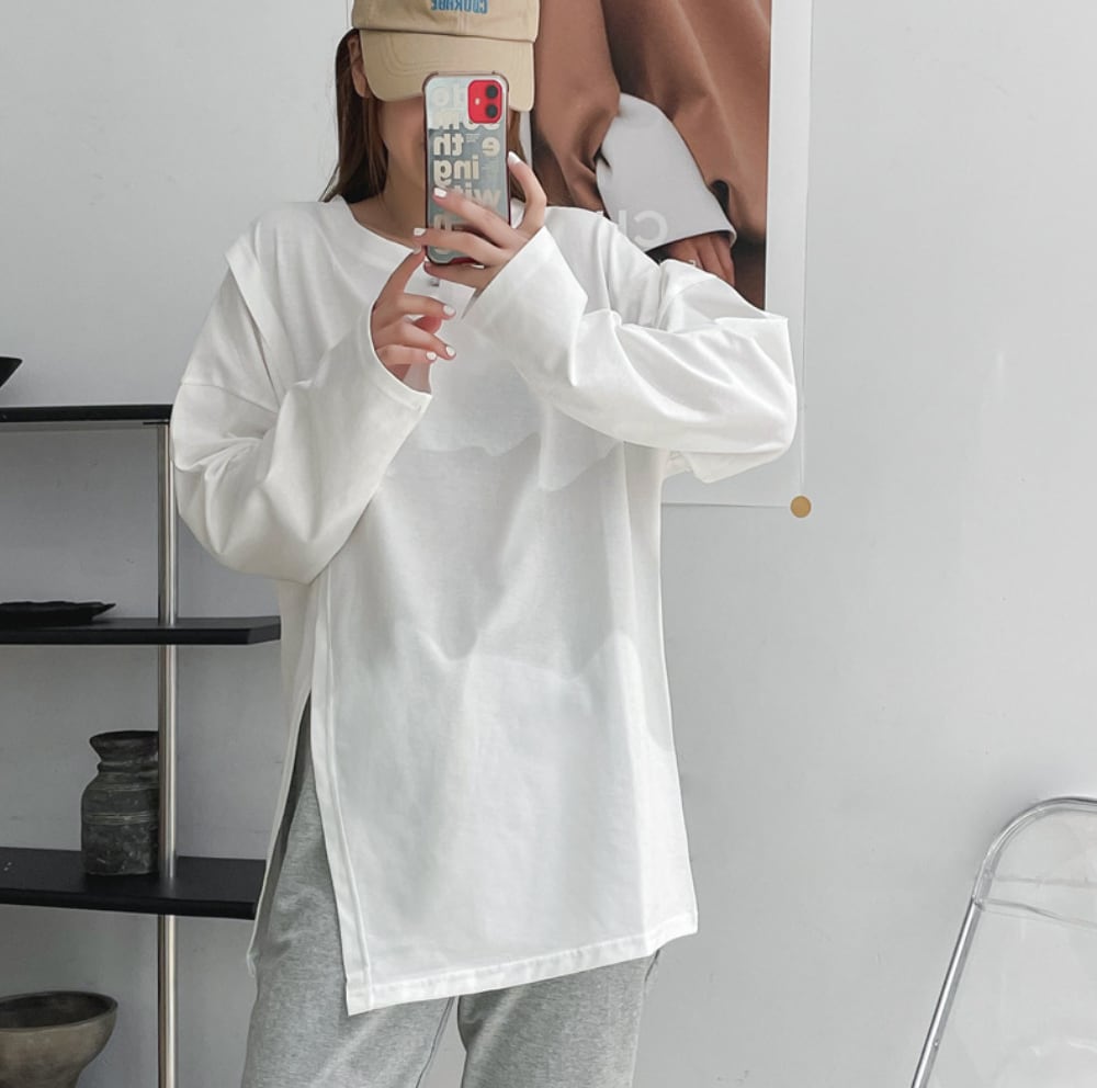 デザインスリットロングトップス　３色展開 - select store mirror meデザインスリットロングトップス　３色展開190130575mirror meselect store mirror me190130575ホワイト