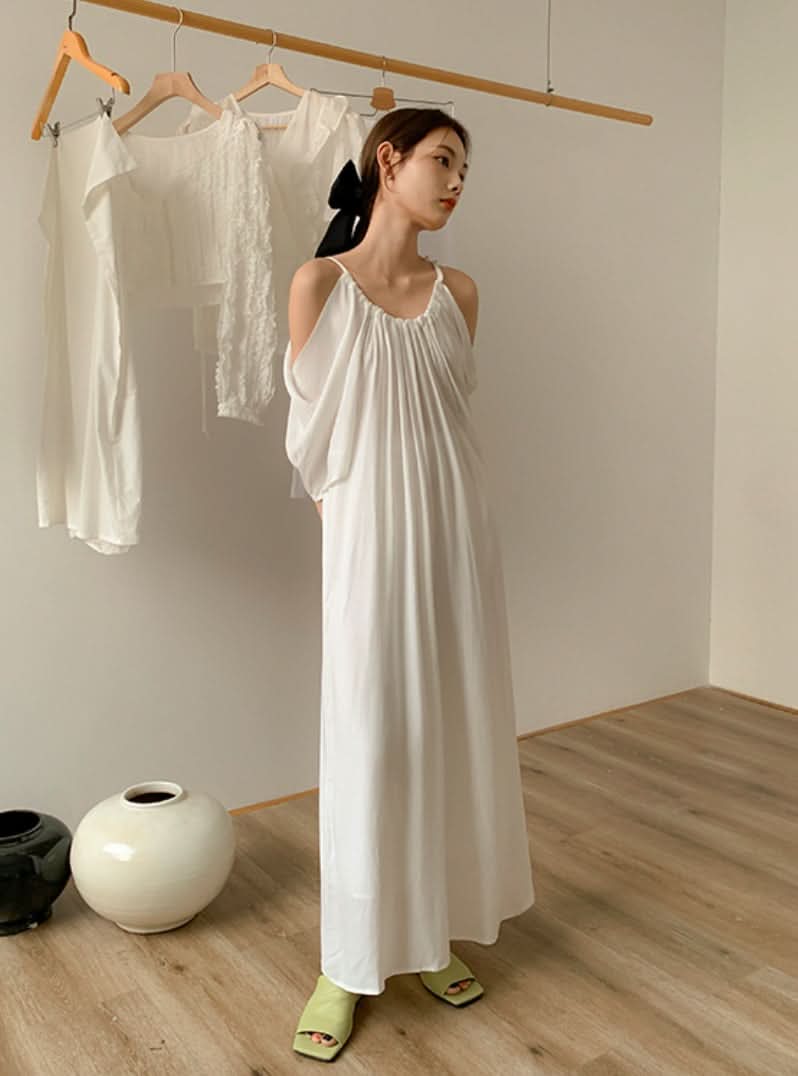 インナー付きドロップショルダープリーツマキシワンピース　３色展開 - select store mirror meインナー付きドロップショルダープリーツマキシワンピース　３色展開199910133mirror meselect store mirror me199910133ホワイト