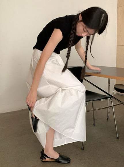 【動画あり】フロントねじれデザインフレアスカート　３色展開 - select store mirror me【動画あり】フロントねじれデザインフレアスカート　３色展開200962196mirror meselect store mirror me200962196ホワイトS