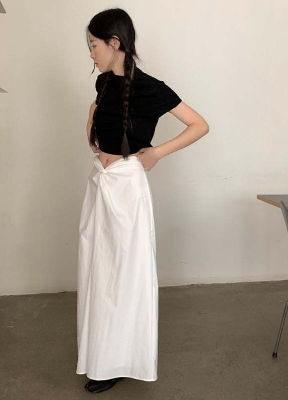 【動画あり】フロントねじれデザインフレアスカート　３色展開 - select store mirror me【動画あり】フロントねじれデザインフレアスカート　３色展開200962196mirror meselect store mirror me200962196ホワイトS