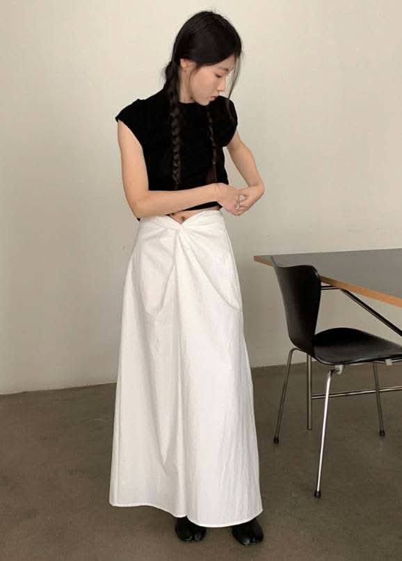 【動画あり】フロントねじれデザインフレアスカート　３色展開 - select store mirror me【動画あり】フロントねじれデザインフレアスカート　３色展開200962196mirror meselect store mirror me200962196ホワイトS