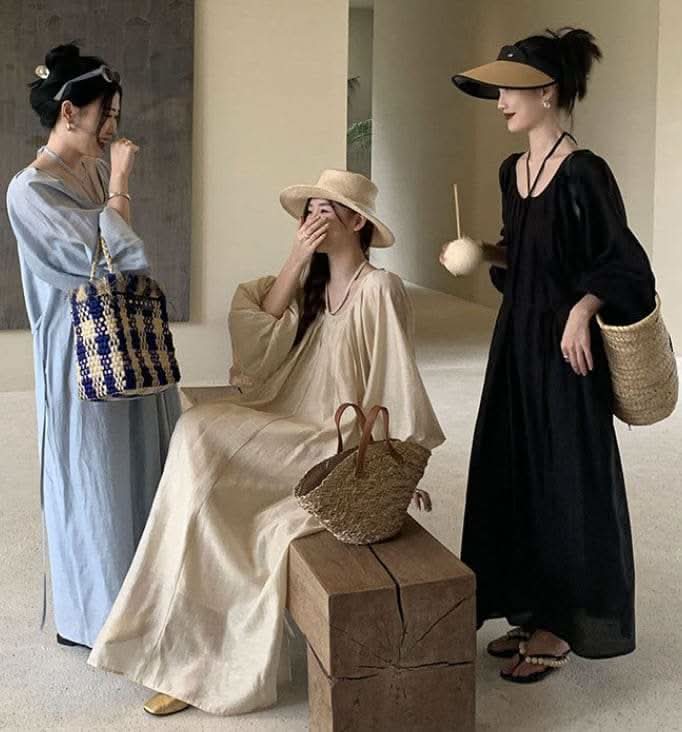 【動画あり】フロントクロスランタンスリーブマキシワンピース　３色展開 - select store mirror me【動画あり】フロントクロスランタンスリーブマキシワンピース　３色展開201175839mirror meselect store mirror me201175839アイボリー