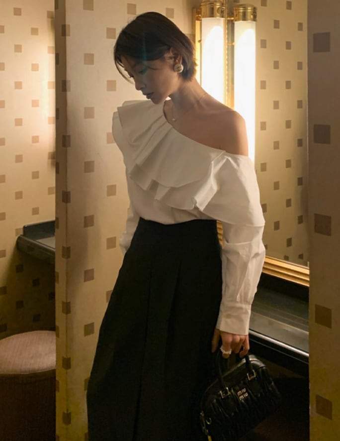 【動画あり】ワンショルダーダブルフリルブラウス　３色展開 - select store mirror me【動画あり】ワンショルダーダブルフリルブラウス　３色展開201816171mirror meselect store mirror me201816171ホワイトS