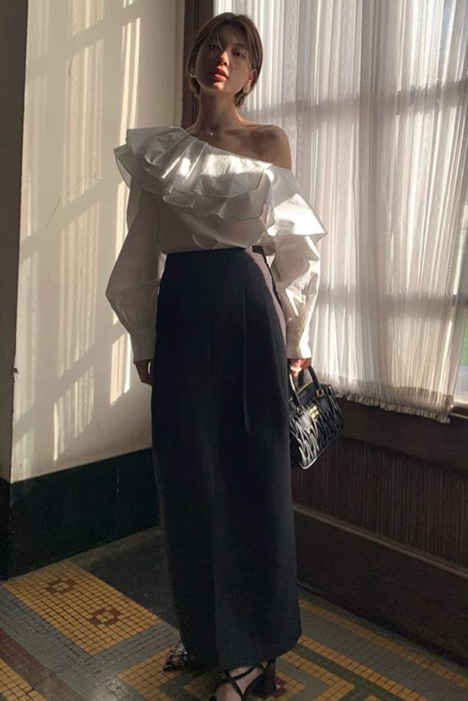 【動画あり】ワンショルダーダブルフリルブラウス　３色展開 - select store mirror me【動画あり】ワンショルダーダブルフリルブラウス　３色展開201816171mirror meselect store mirror me201816171ホワイトS