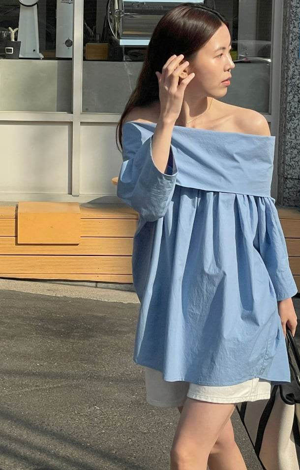 【動画あり】オーバーオフショルダーストレートトップス　３色展開 - select store mirror me【動画あり】オーバーオフショルダーストレートトップス　３色展開203427019mirror meselect store mirror me203427019ホワイト