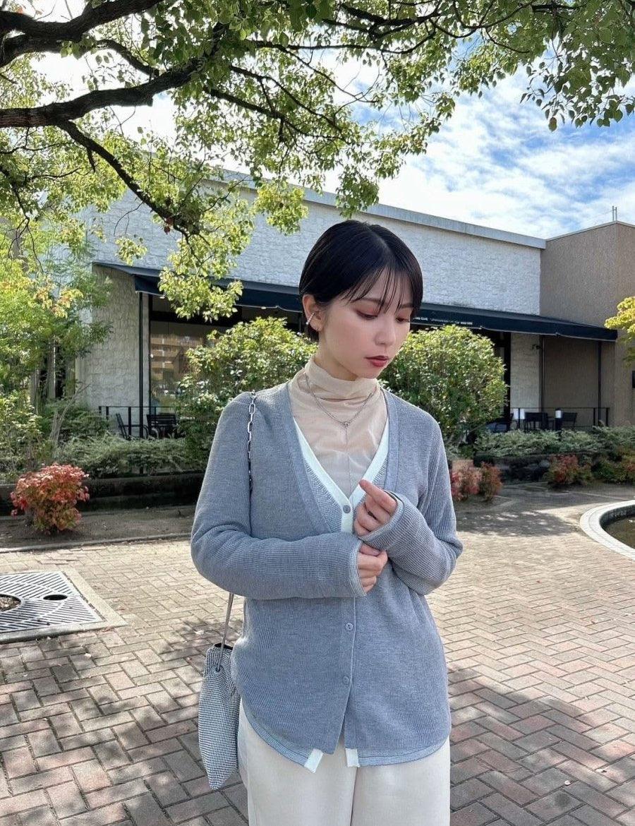 ＜インスタグラマー様ご愛用＞【動画あり】重ね着風バイカラーカーディガン　３色展開 - select store mirror me＜インスタグラマー様ご愛用＞【動画あり】重ね着風バイカラーカーディガン　３色展開218991829mirror meselect store mirror me218991829ライトグレー