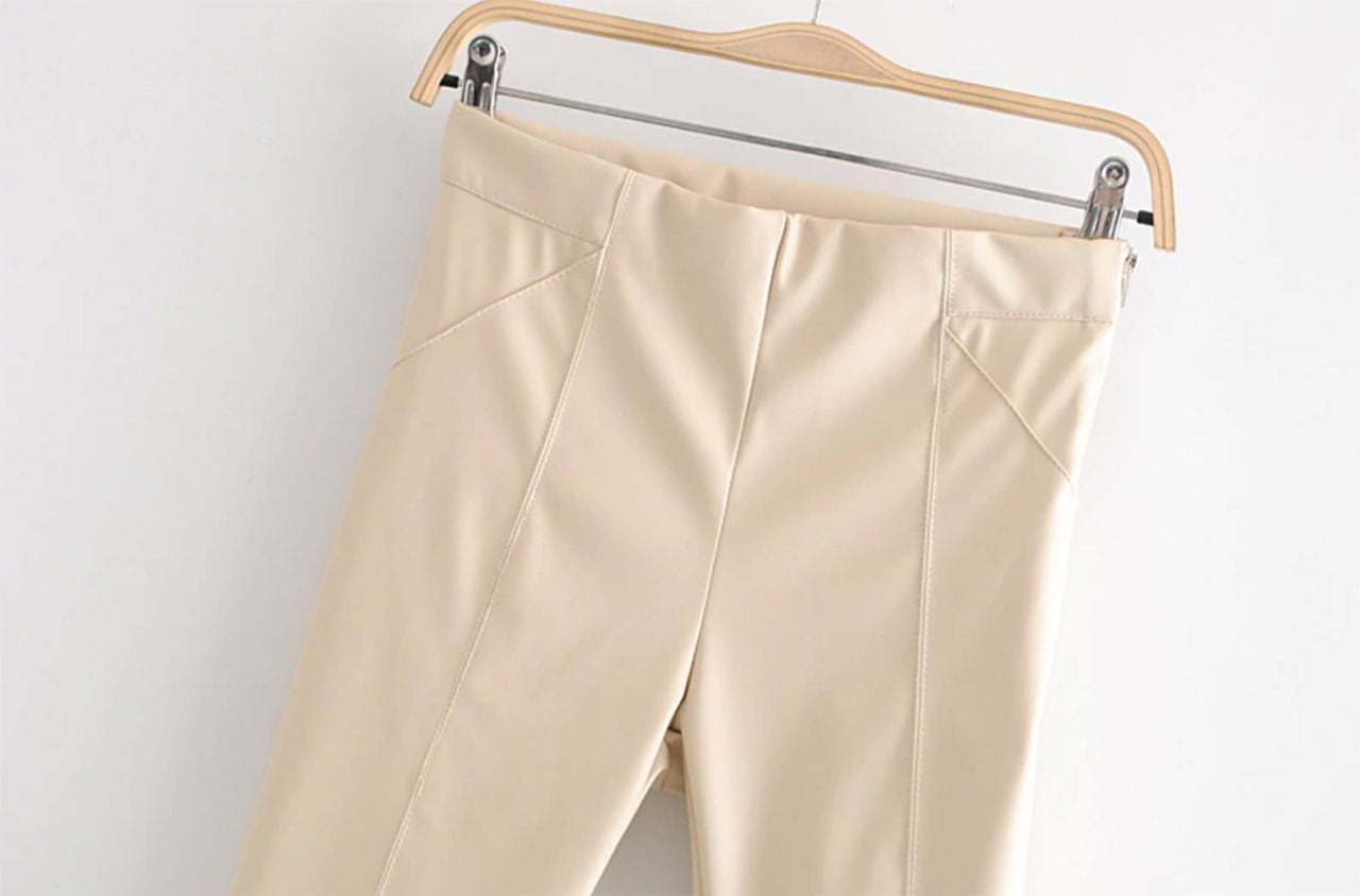 ＜即納あり＞【動画あり】裾ジップ付きエコレザースキニーレザーパンツ　３色展開 - select store mirror me＜即納あり＞【動画あり】裾ジップ付きエコレザースキニーレザーパンツ　３色展開85268241mirror meselect store mirror me85268241【即納】ベージュ XS
