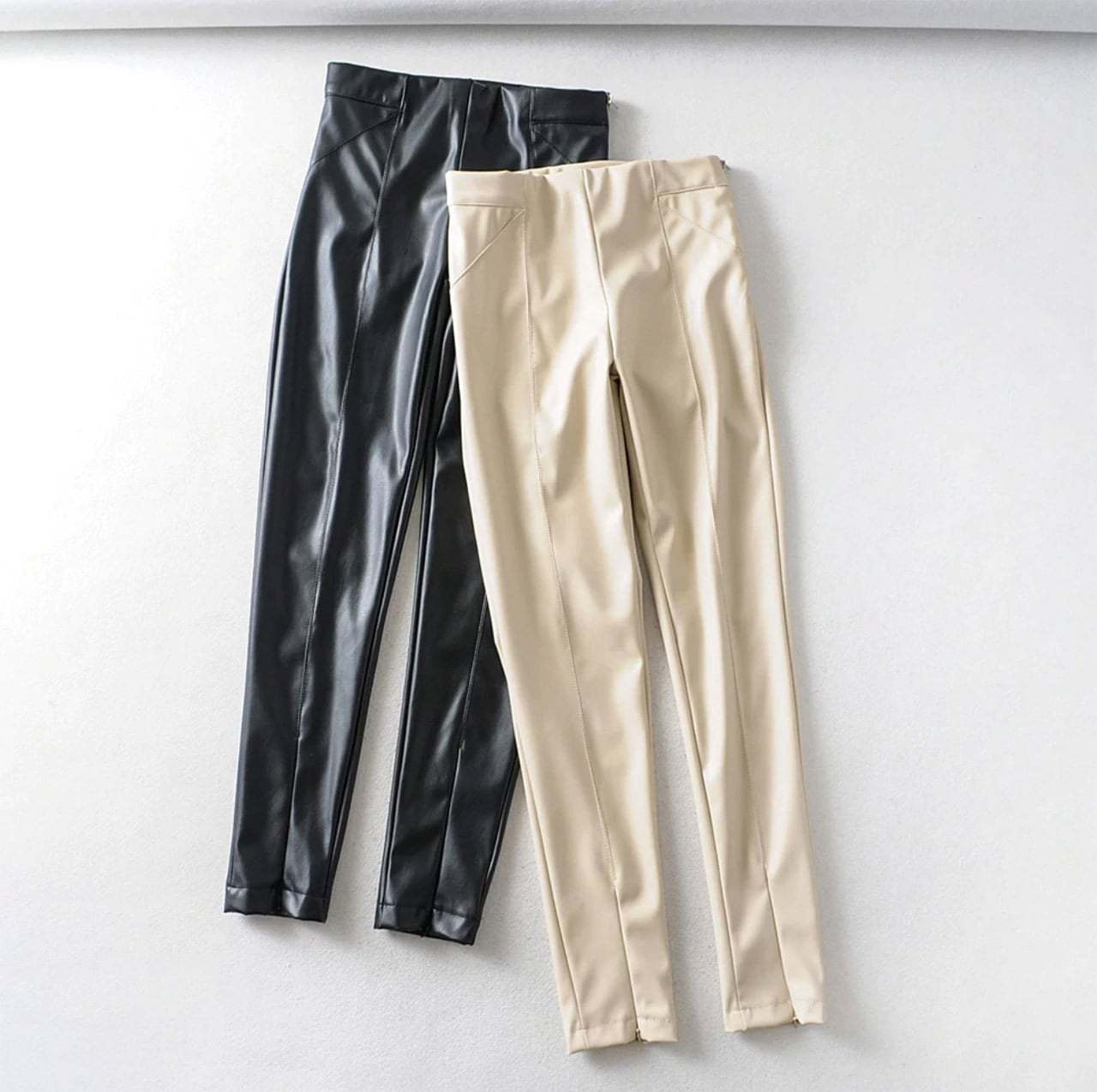 ＜即納あり＞【動画あり】裾ジップ付きエコレザースキニーレザーパンツ　３色展開 - select store mirror me＜即納あり＞【動画あり】裾ジップ付きエコレザースキニーレザーパンツ　３色展開85268241mirror meselect store mirror me85268241【即納】ベージュ XS