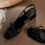 サテンビジューパンプス