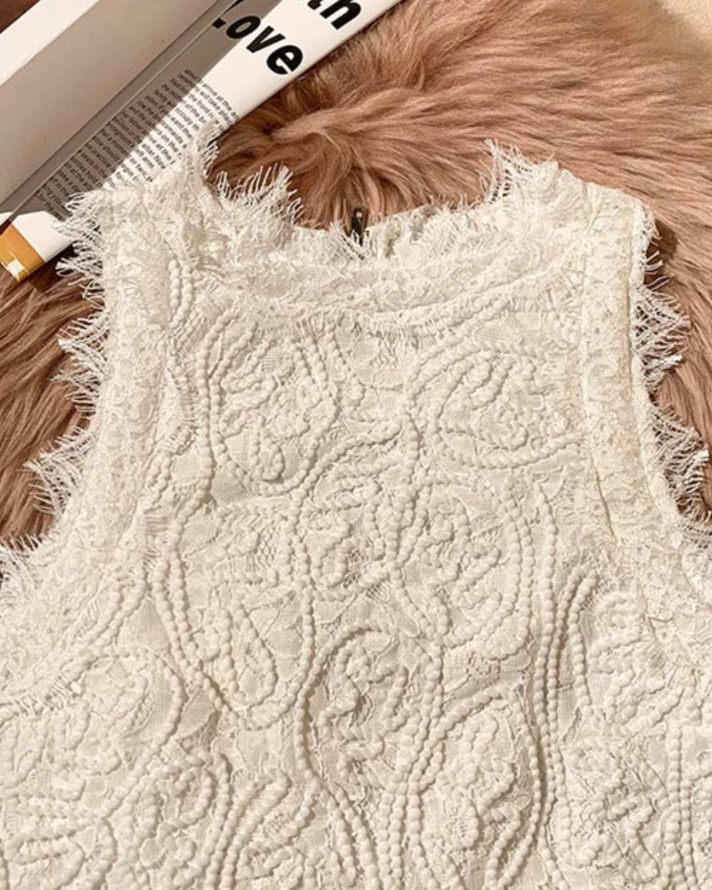 【動画あり】バックジップ刺繍レースショート丈タンクトップ　４色展開 - select store mirror me【動画あり】バックジップ刺繍レースショート丈タンクトップ　４色展開141618069mirror meselect store mirror me141618069ホワイト S