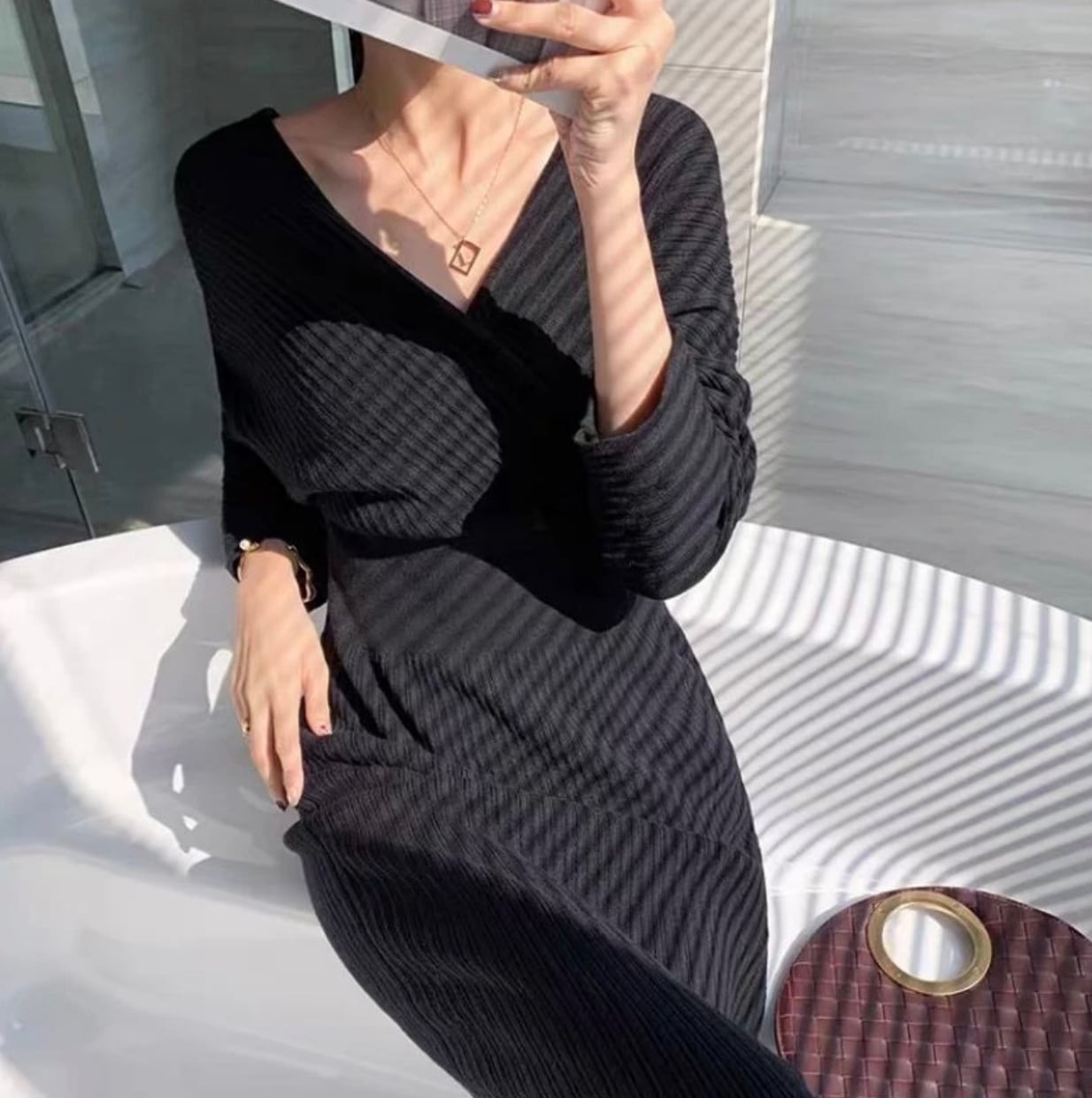 【入荷早々殿堂入り】クロスネックオフショルダー美ラインワンピース　４色展開 - select store mirror me【入荷早々殿堂入り】クロスネックオフショルダー美ラインワンピース　４色展開162064992mirror meselect store mirror me162064992ベージュ