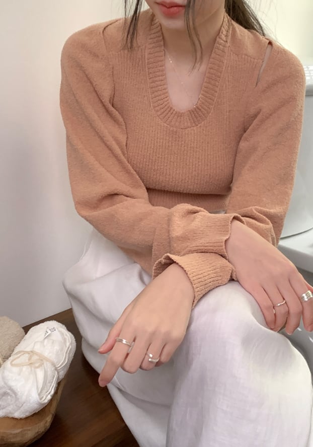 【動画あり】ショルダーカットバックオープンニット　４色展開 - select store mirror me【動画あり】ショルダーカットバックオープンニット　４色展開200256443mirror meselect store mirror me200256443アイボリー