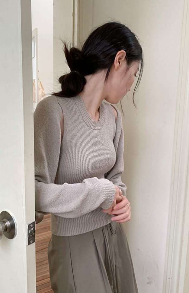 【動画あり】ショルダーカットバックオープンニット　４色展開 - select store mirror me【動画あり】ショルダーカットバックオープンニット　４色展開200256443mirror meselect store mirror me200256443アイボリー