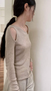 【動画あり】シースルーカットショルダー変形デザイントップス　４色展開 - select store mirror me【動画あり】シースルーカットショルダー変形デザイントップス　４色展開200258140mirror meselect store mirror me200258140ホワイト