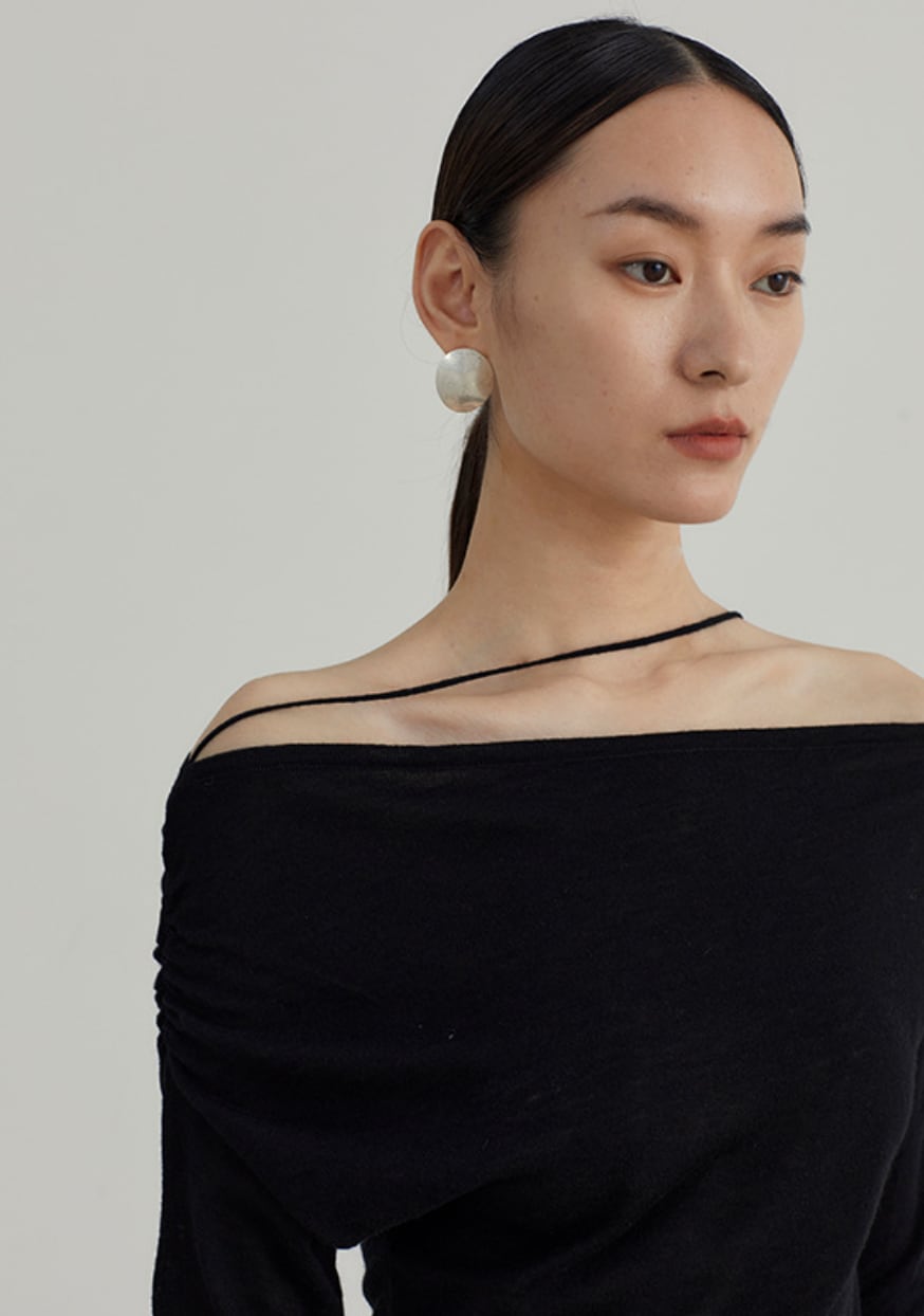 細ラインオフショルダーシースルートップス　４色展開 - select store mirror me細ラインオフショルダーシースルートップス　４色展開200956214mirror meselect store mirror me200956214ホワイト