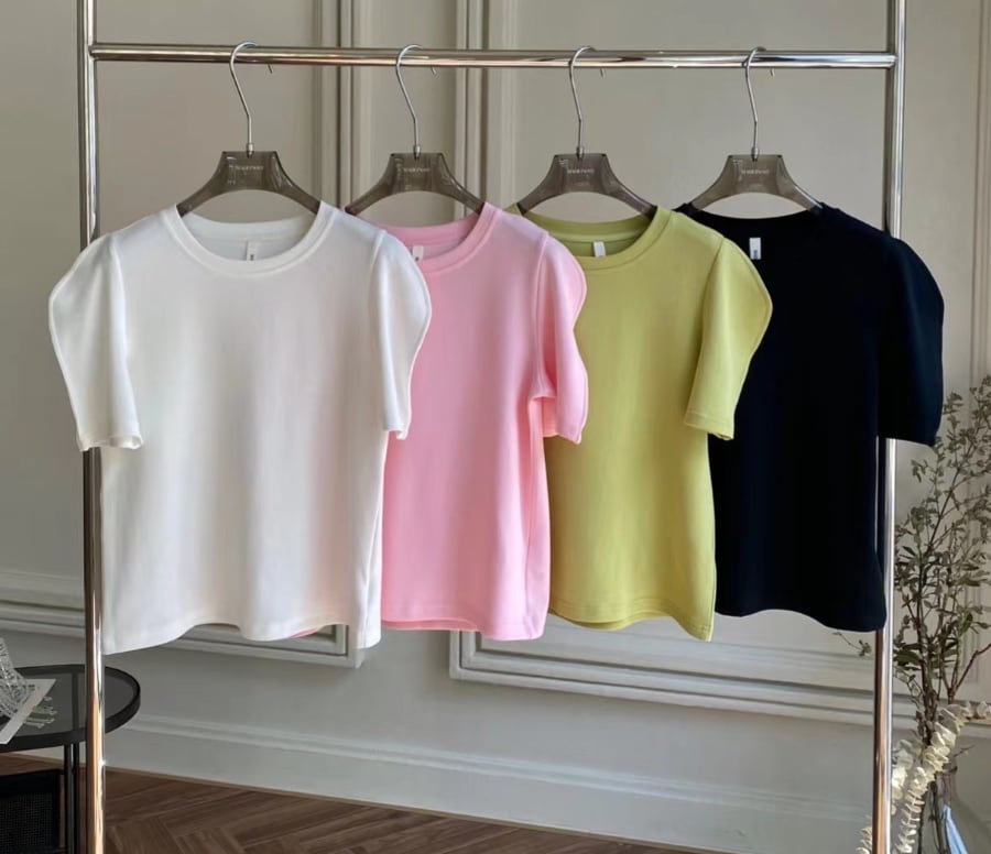 パフスリーブシンプルカラートップス　４色展開 - select store mirror meパフスリーブシンプルカラートップス　４色展開205695511mirror meselect store mirror me205695511ホワイト
