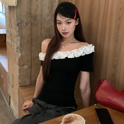 フリルオフショルリブトップス