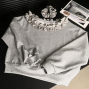 オフショルダーフリルスウェット