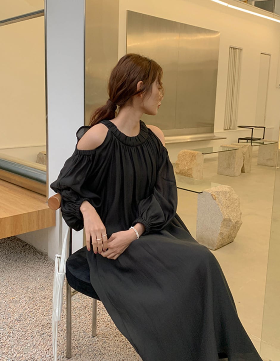 シフォンカットショルダーフレアロングワンピース　５色展開 - select store mirror meシフォンカットショルダーフレアロングワンピース　５色展開199894352mirror meselect store mirror me199894352ホワイト