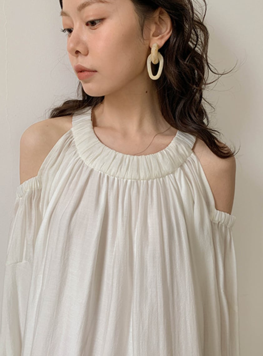 シフォンカットショルダーフレアロングワンピース　５色展開 - select store mirror meシフォンカットショルダーフレアロングワンピース　５色展開199894352mirror meselect store mirror me199894352ホワイト