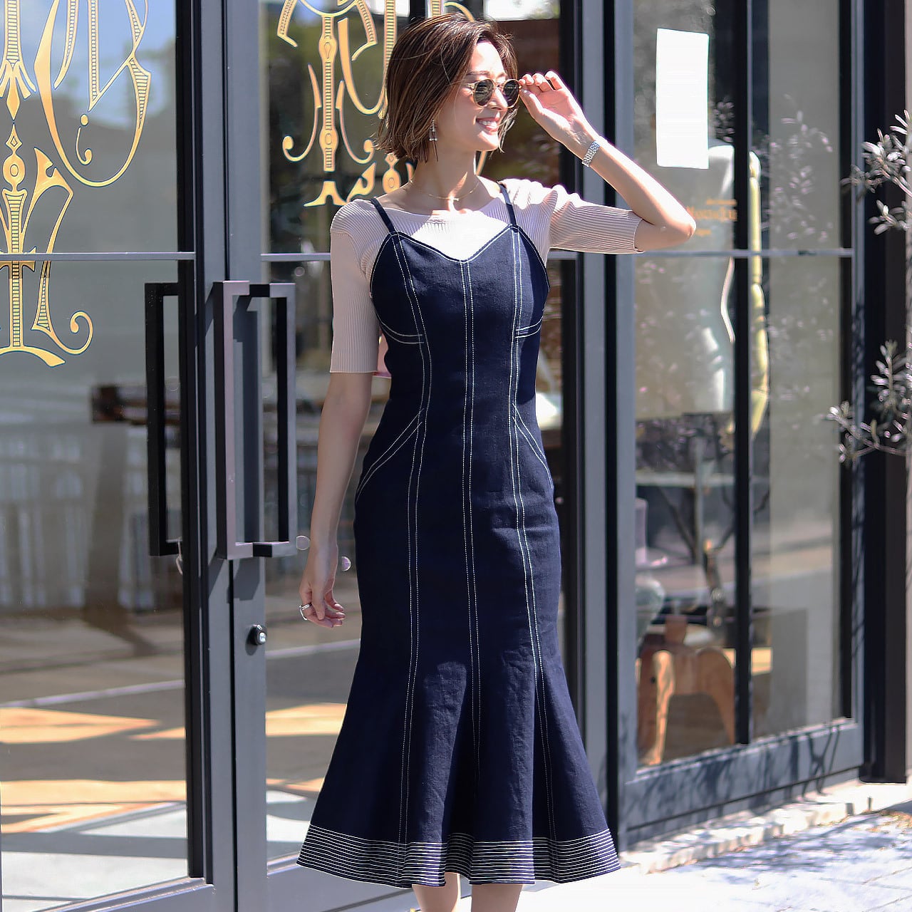 ＜インスタグラマー様ご愛用＞＜伸縮性抜群＞美シルエットマーメイドラインデニムワンピース - select store mirror me＜インスタグラマー様ご愛用＞＜伸縮性抜群＞美シルエットマーメイドラインデニムワンピース52760900mirror meselect store mirror me52760900S