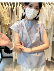 スタンドネック タックブラウス　