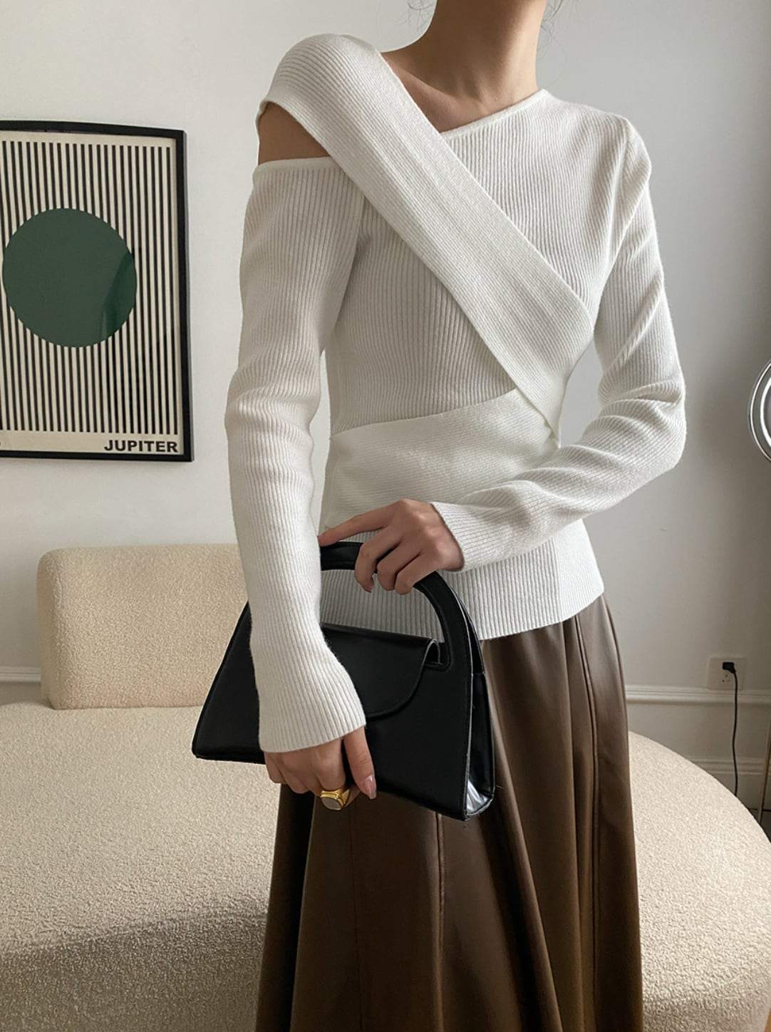 【動画あり】コアヤーン素材クロスニットトップス　６色展開 - select store mirror me【動画あり】コアヤーン素材クロスニットトップス　６色展開190815052mirror meselect store mirror me190815052ホワイト