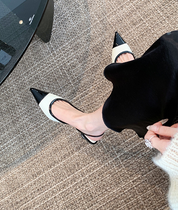 ツートンポインテッドパンプス