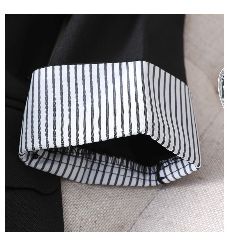 切り返し袖ストライプ美ラインジャケット　２色展開