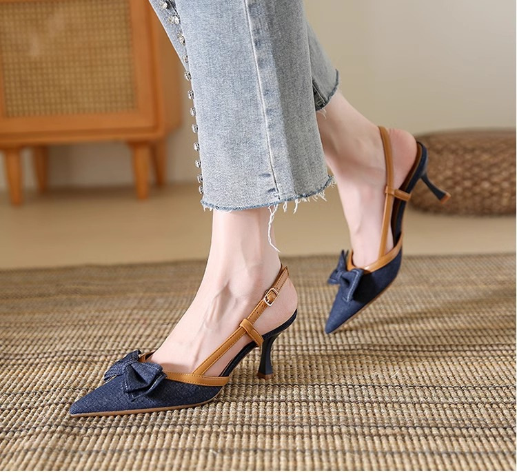 デニムステッチローヒールパンプス
