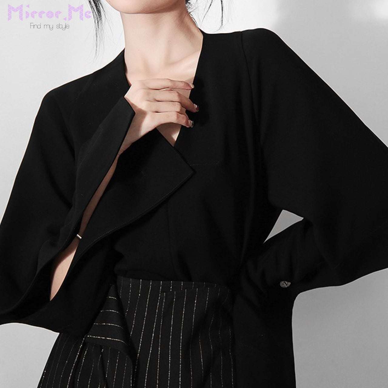 変形デザインシルエットバックスリットブラックブラウス - select store mirror me変形デザインシルエットバックスリットブラックブラウス97500572mirror meselect store mirror me97500572S